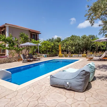 Loggos Summer House Casa vacanze